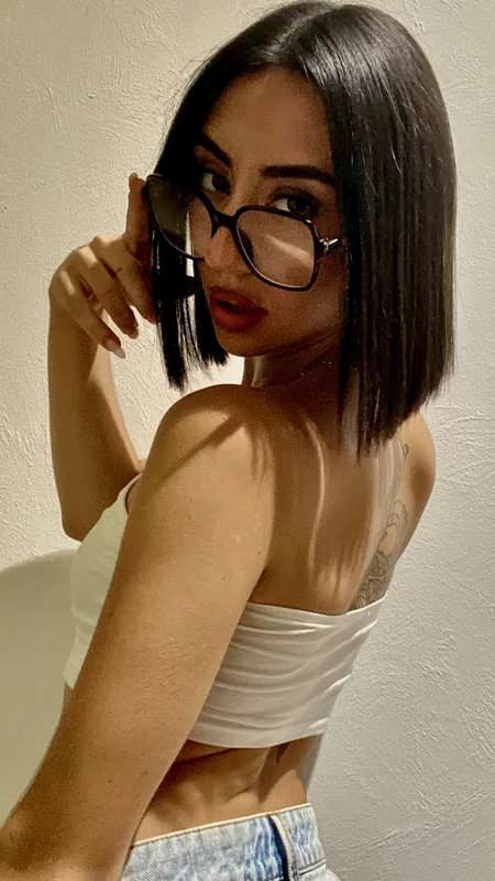Cici OnlyFans creator with soft-girl aesthetic