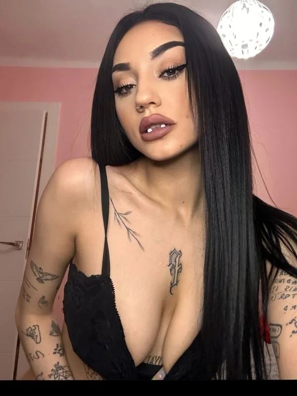 💦🥶MOROCCAN GIRL BIG TITS🥶💦 OnlyFans glamorous tattooed beauty
