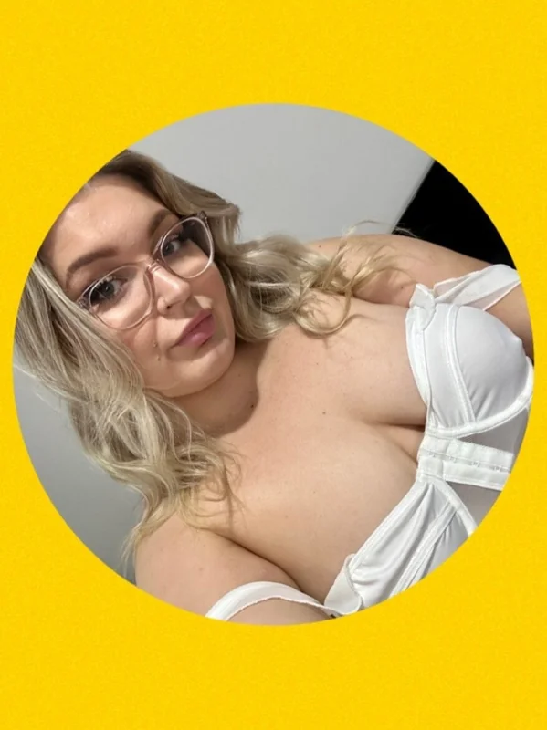 SHAY’S VIP PREGNANT MUMMY OnlyFans thick Aussie babe