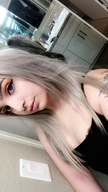 Cheekywahmen OnlyFans creator with exclusive content