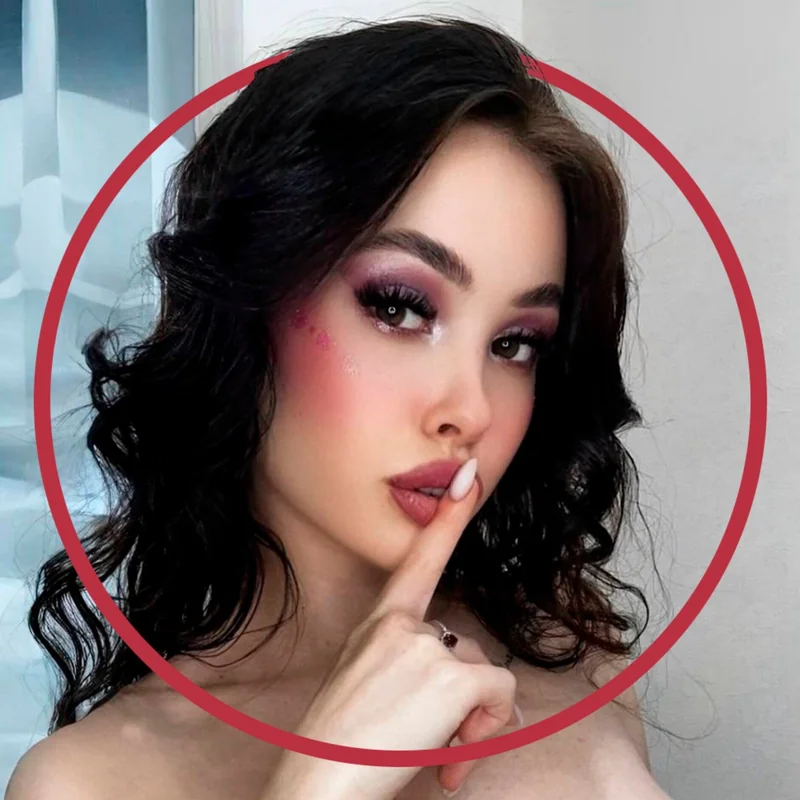 Cherry AM OnlyFans creator with engaging personality.