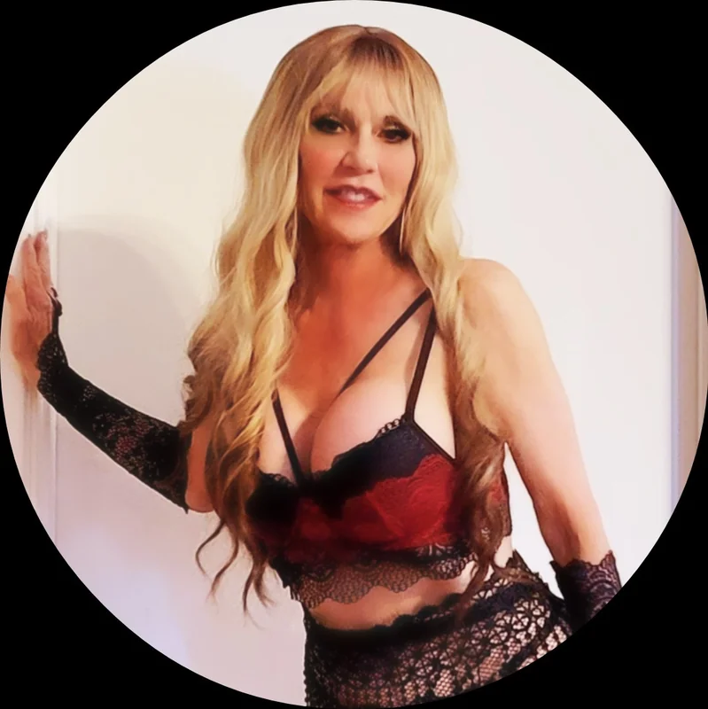 CherryGILF OnlyFans GILF creator