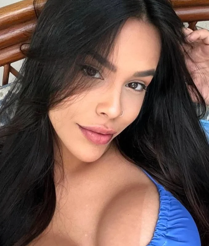 Clara Medori OnlyFans busty content