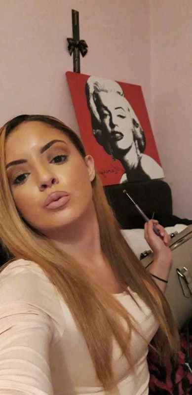 Classicroyal OnlyFans creator with enticing content