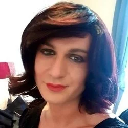 Claudia OnlyFans Top-Versatile crossdresser from Italy