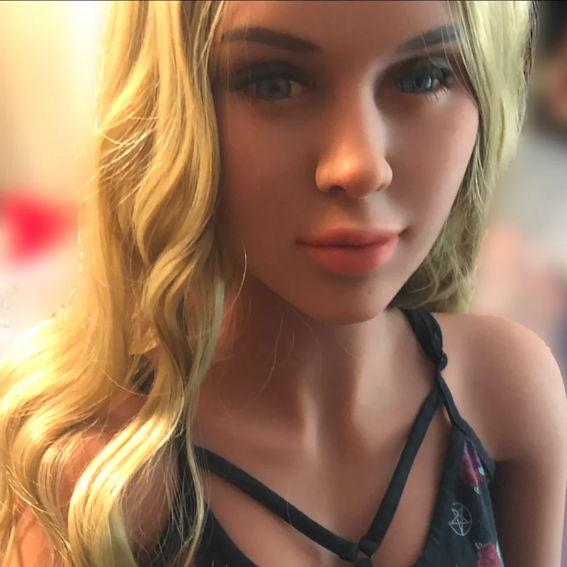 Concubine Kimbie OnlyFans blonde roleplay creator
