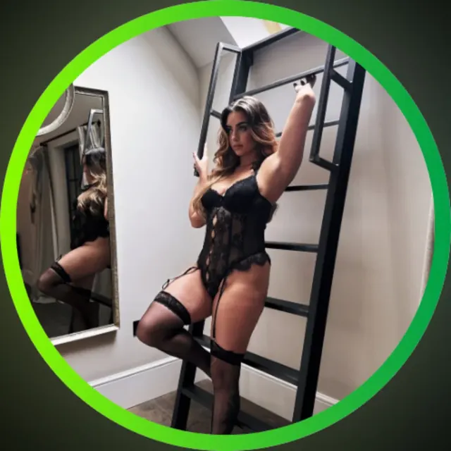 Alice OnlyFans creator with engaging personality