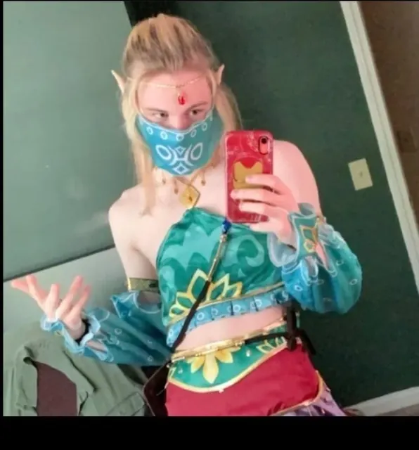 Ass Tray on OnlyFans with alt content