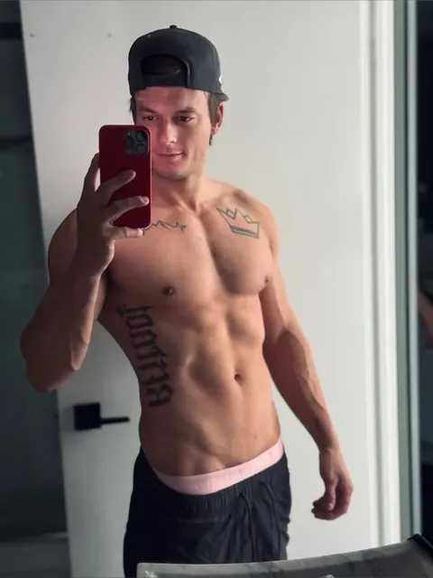 Blake OnlyFans creator with solo male content