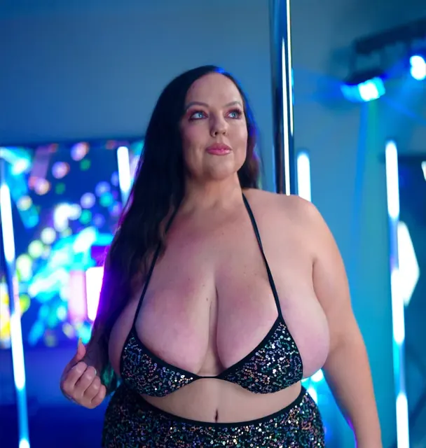 ADRIANA FAYE OnlyFans creator with HQ photos