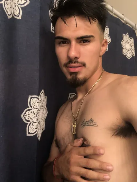 Aguirredavid30 OnlyFans creator with exclusive content
