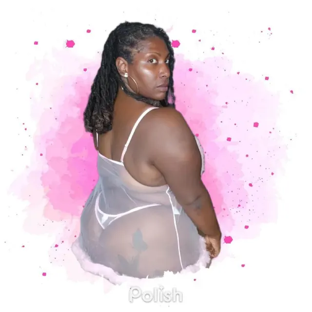 Akalinerose on OnlyFans with engaging content