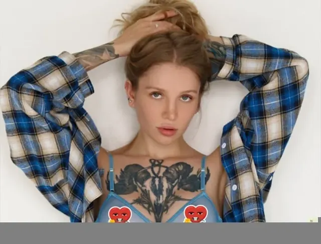 Alenagerman OnlyFans tattooed blonde beauty