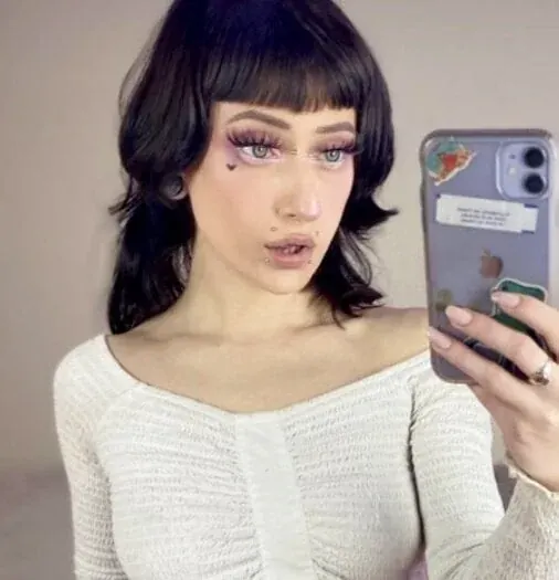 Alexakittyxxx OnlyFans stoner cutie