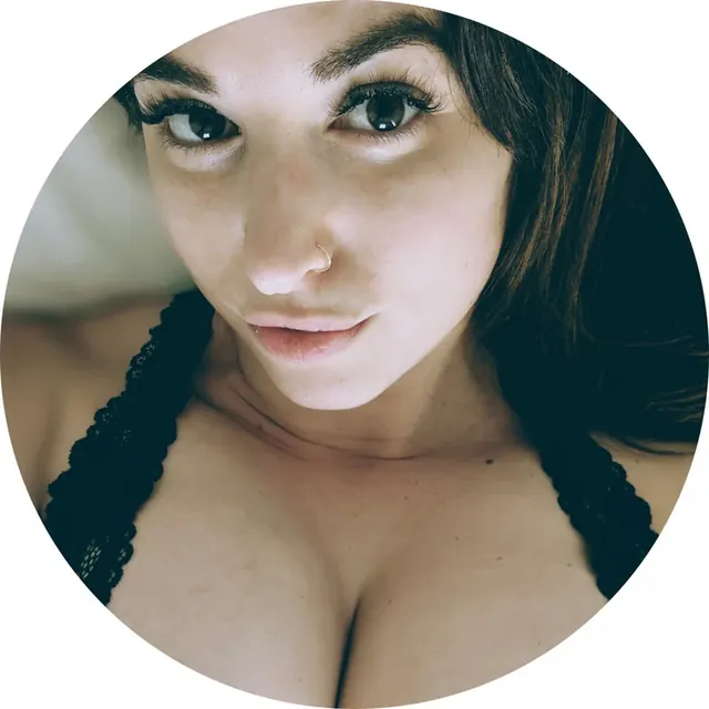 Lexi Allan OnlyFans creator with engaging content