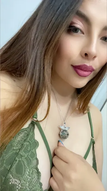 Alexa OnlyFans creator with captivating content
