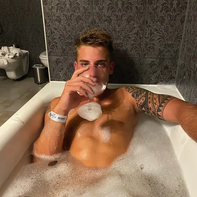 Alexnudeboy OnlyFans student from Spain
