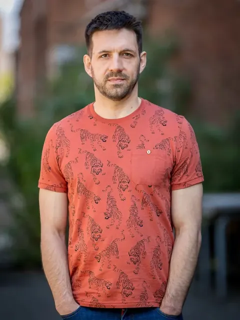 Alex Oak OnlyFans profile with a charming personality