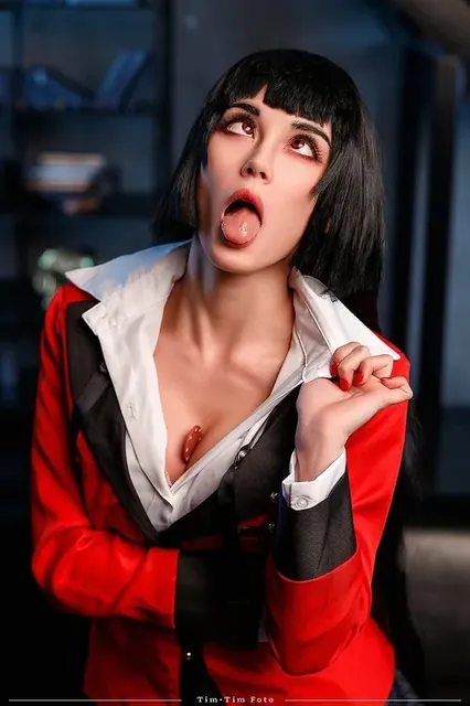 Alice OnlyFans cosplayer and model