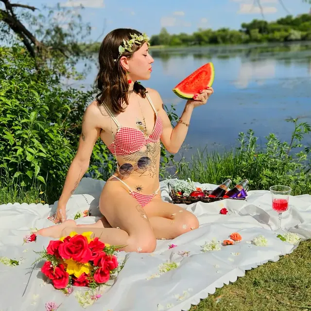 Alice Elvoria OnlyFans Slim Tattooed