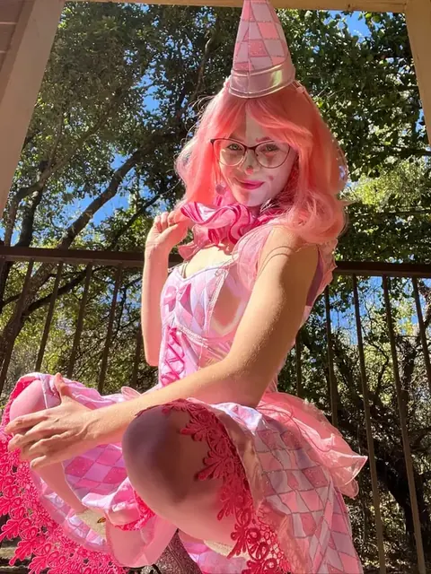 Alicemarchfree OnlyFans Slim Cosplay Creator