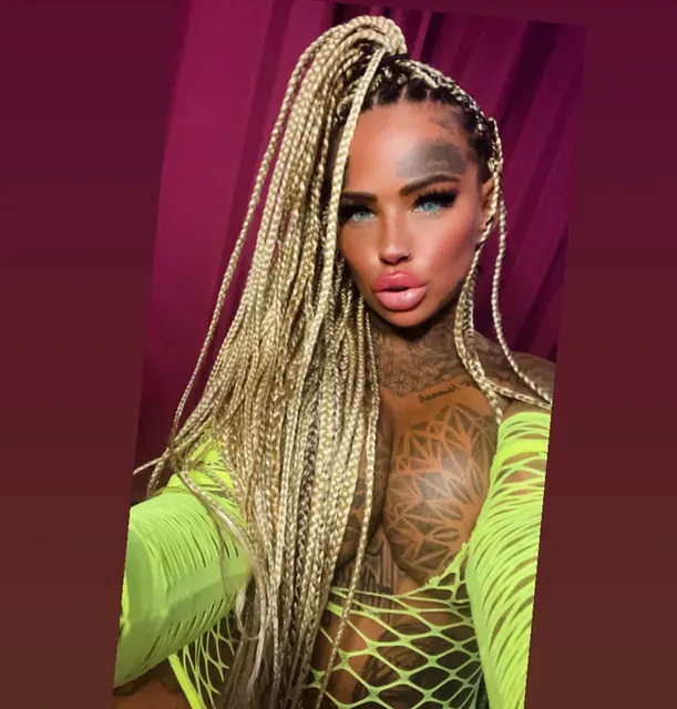 Alishabarbie89 OnlyFans sexy inked creator