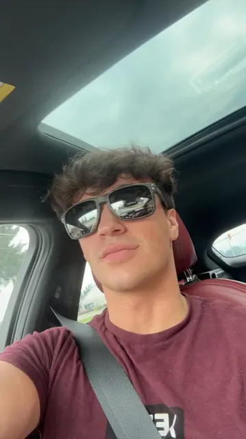 Luke OnlyFans creator with engaging content