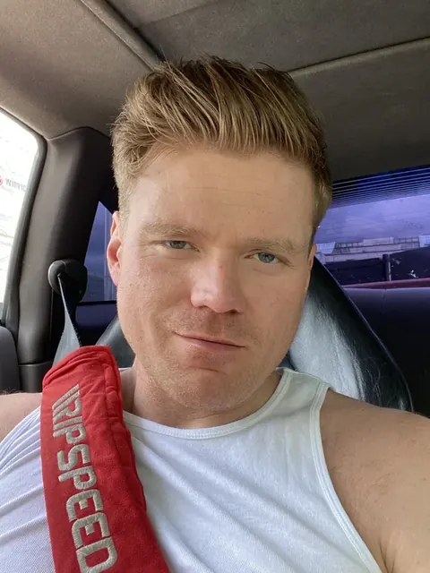 Alphamalexxl OnlyFans cheeky British bloke