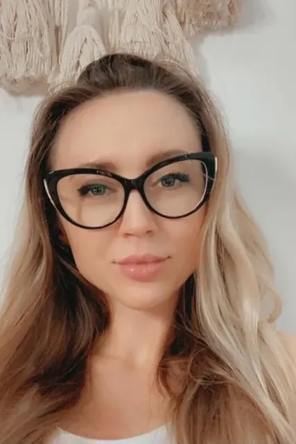 Alyona on OnlyFans VIP Page with exclusive content