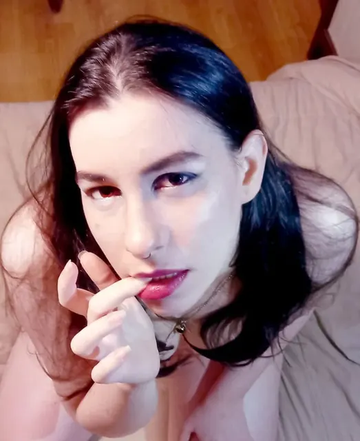 Amai Chan OnlyFans tattoo artist and illustrator