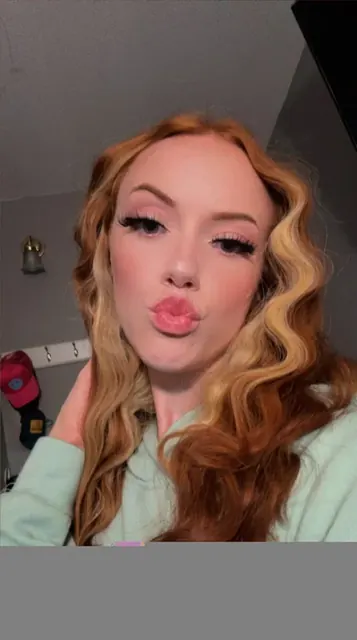 Amarahoddy OnlyFans redhead creator