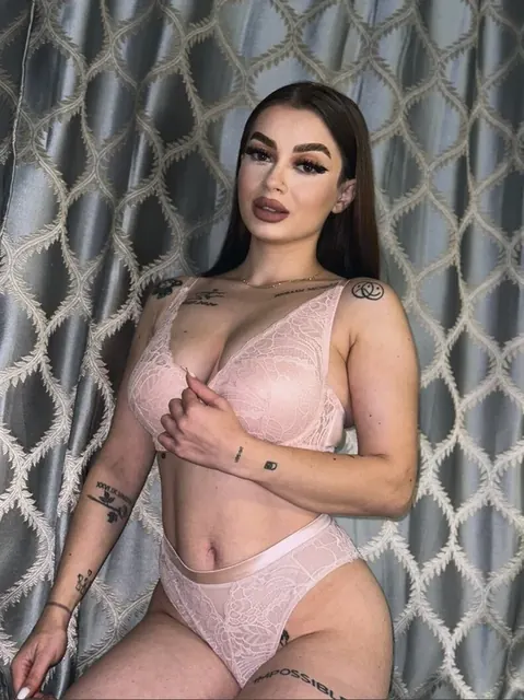 .19 OnlyFans profile picture - Fantasy creator