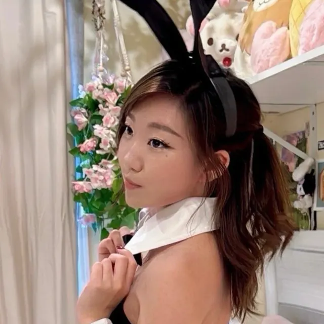 angie bunny ໒ྀི ྀིა OnlyFans flirty content