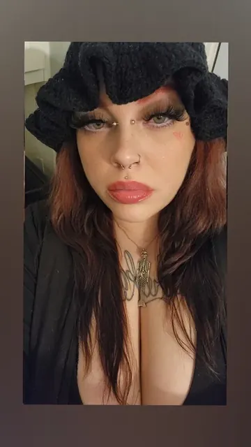 Ann Dreadful OnlyFans goth creator