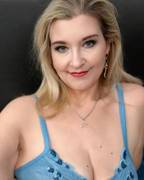 annemarieteases OnlyFans Curvy British MILF