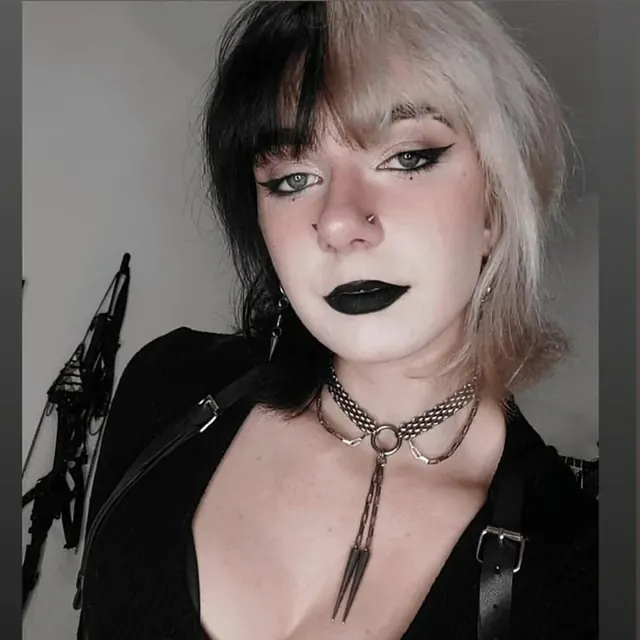 Annietrashcan OnlyFans spooky spicy content creator.