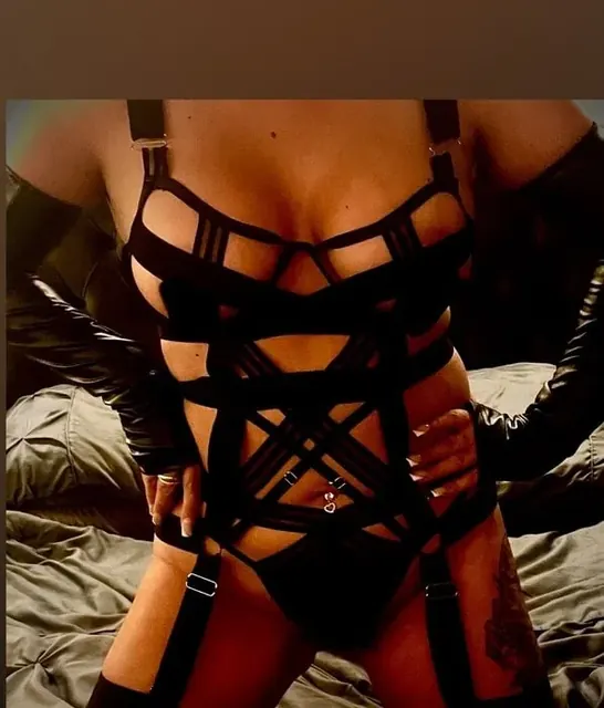 Anniegg70 OnlyFans creator with a British accent