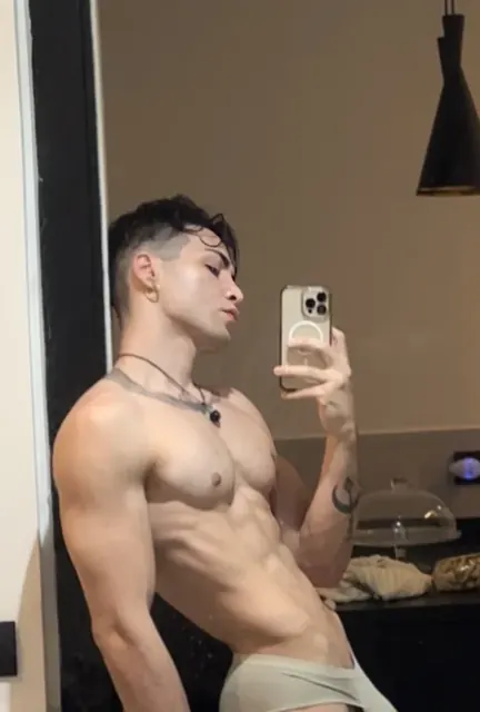 Antonio Sebert OnlyFans creator with engaging content