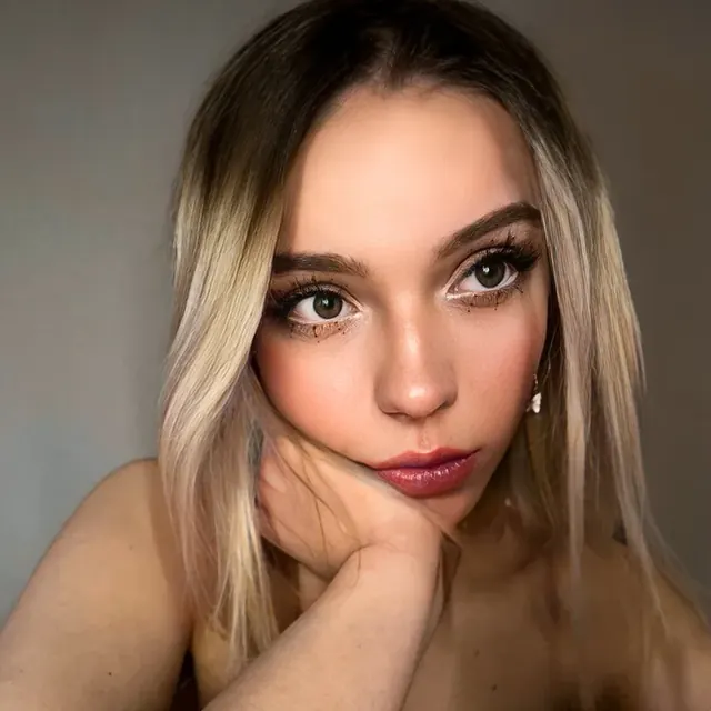 Anya OnlyFans shy girl with secrets