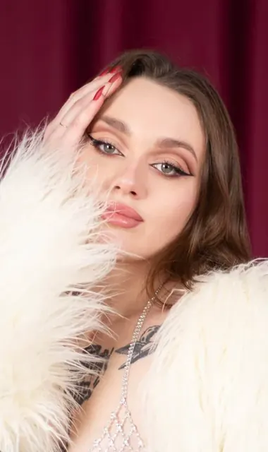 Daria April OnlyFans dreamy girl