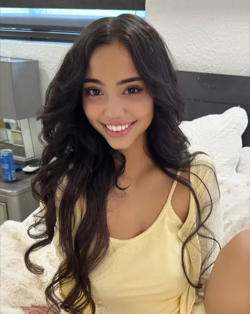 Aria OnlyFans teen (young) creator profile photo