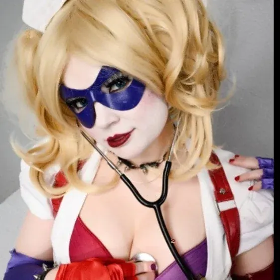 Arkhamesquecosplay OnlyFans Blonde Cosplayer