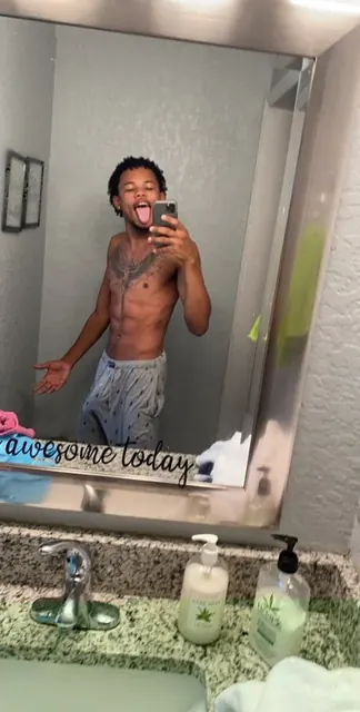 Artgotfans OnlyFans athletic tattooed creator