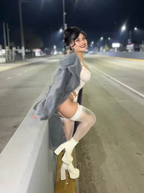 Arumartinez OnlyFans seductive creator