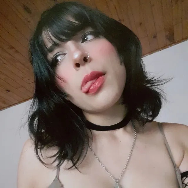 Aru🌱 OnlyFans with black hair