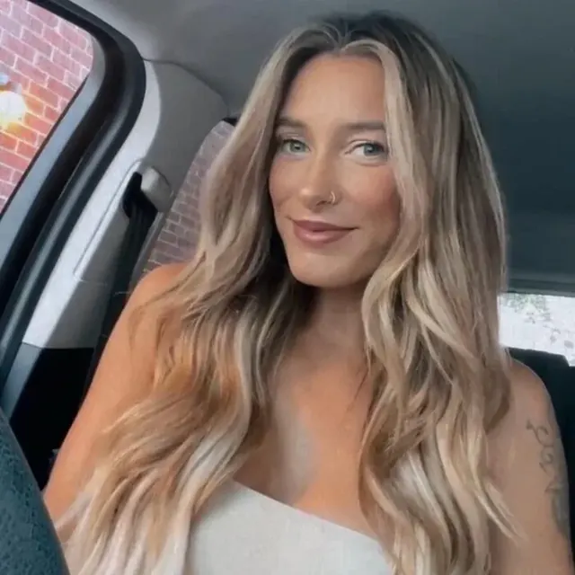Ashkfreepage OnlyFans creator with exciting content