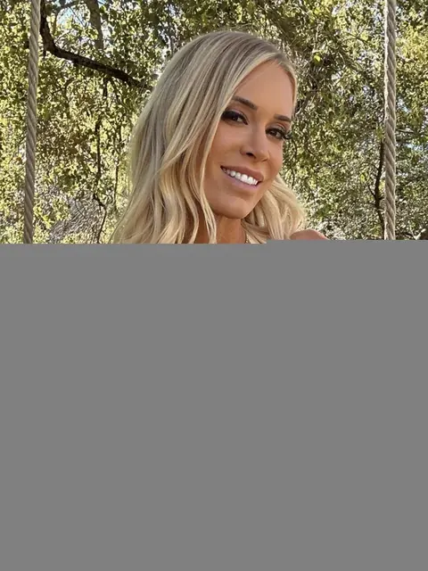 Ashley K Hawaii OnlyFans Southern girl with a wild side