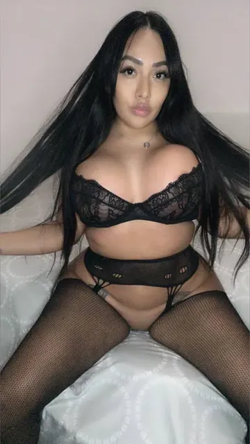 ashleyrae20 OnlyFans creator with enticing content