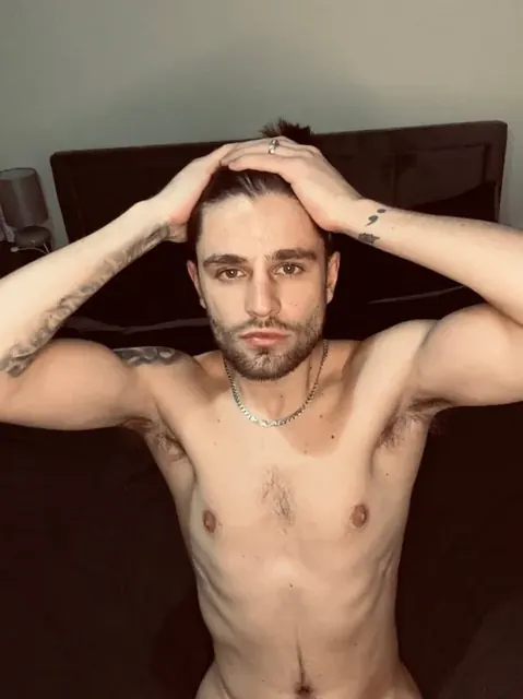 Astoncox OnlyFans uncensored content creator