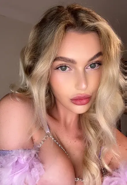 Aurora Angel OnlyFans profile picture - Custom content creator